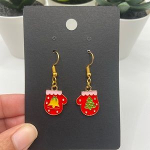 🎄Mismatched Christmas Mittens Gold Plated Enamel Drop Earrings